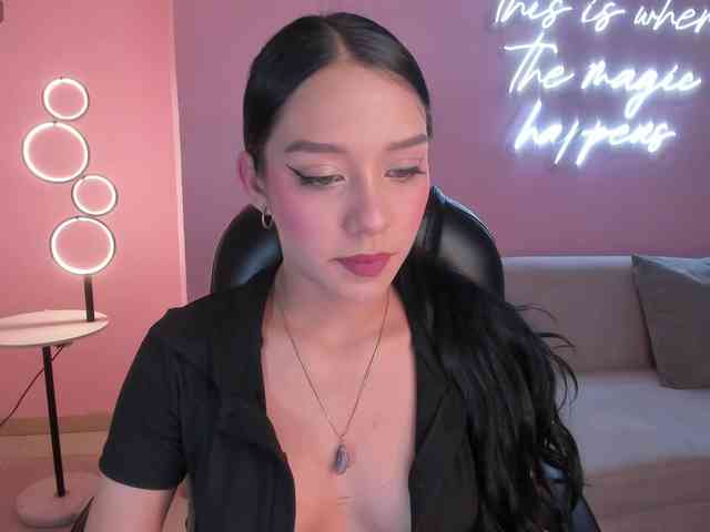 AmaliaCruss webcam