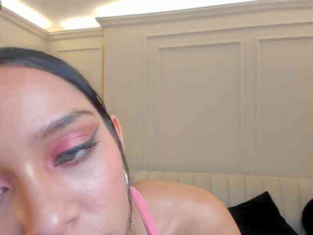 AmaliaCruss webcam