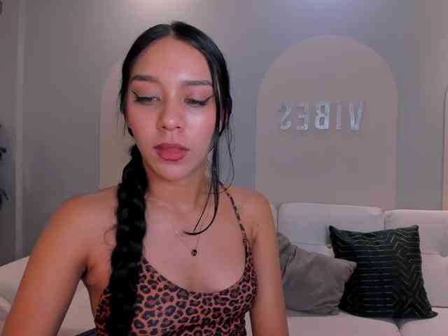 AmaliaCruss webcam