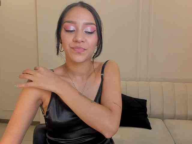 AmaliaCruss webcam