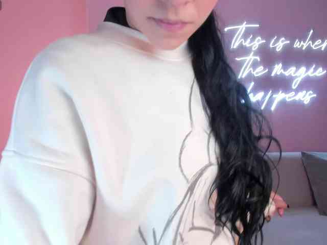 AmaliaCruss webcam