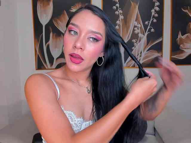 AmaliaCruss webcam