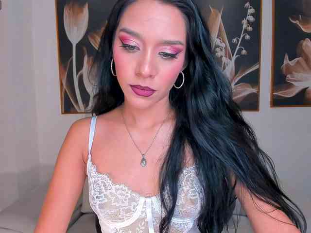 AmaliaCruss webcam