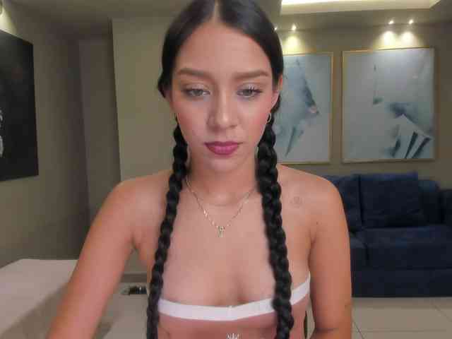 AmaliaCruss webcam