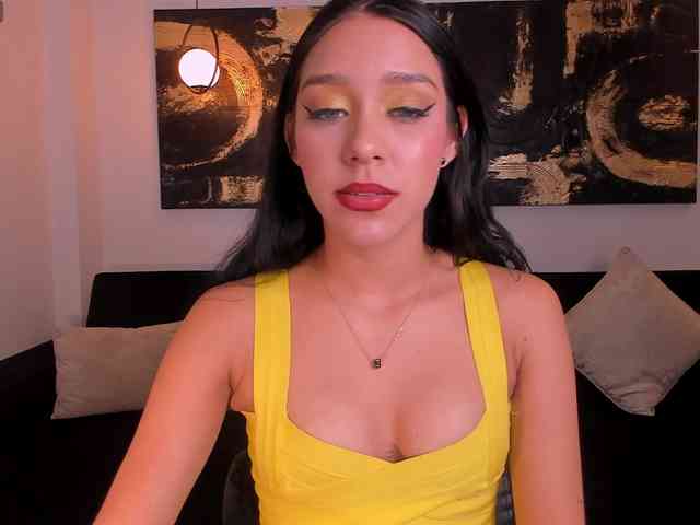 AmaliaCruss webcam