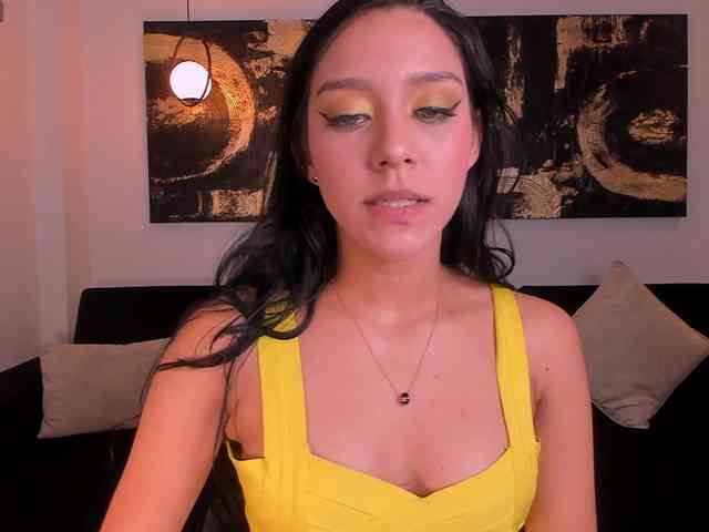 AmaliaCruss webcam
