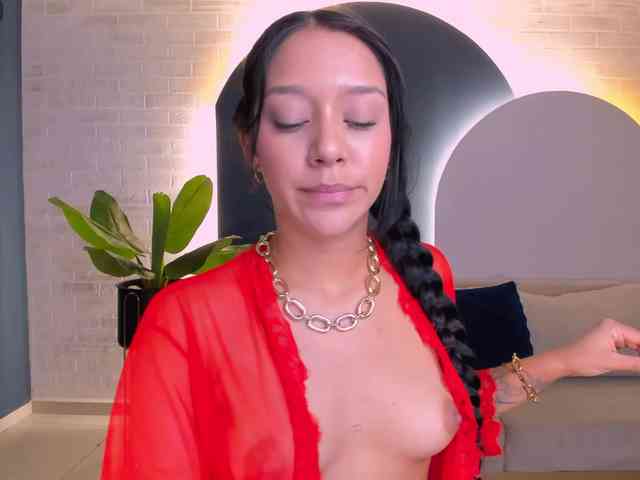 AmaliaCruss webcam