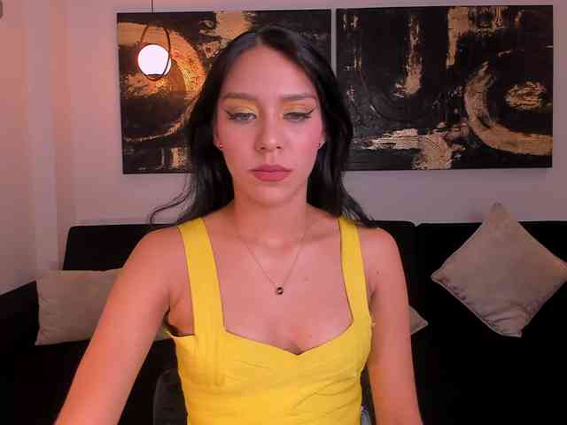 AmaliaCruss webcam