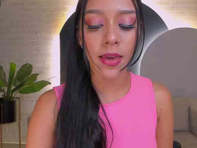 AmaliaCruss webcam