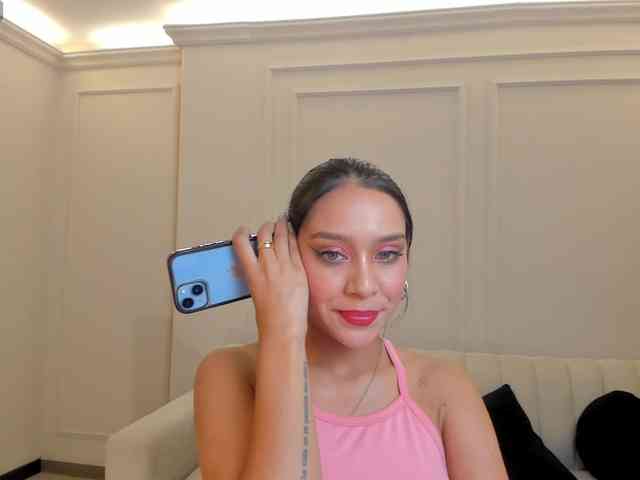 AmaliaCruss webcam