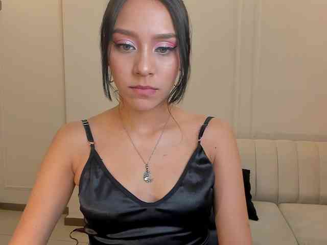 AmaliaCruss webcam