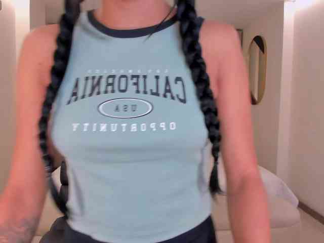 AmaliaCruss webcam