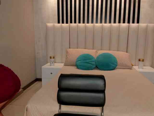 AmaliaCruss webcam
