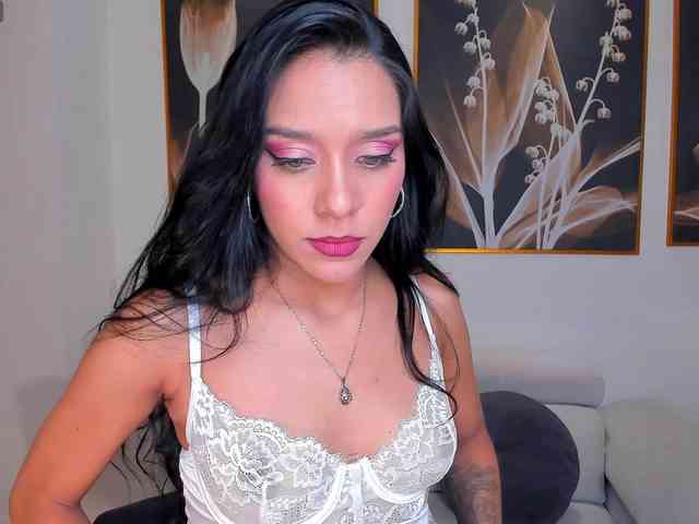 AmaliaCruss webcam