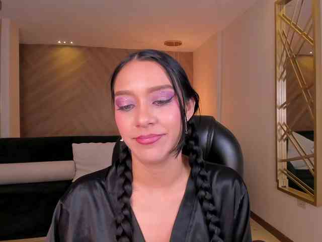 AmaliaCruss webcam