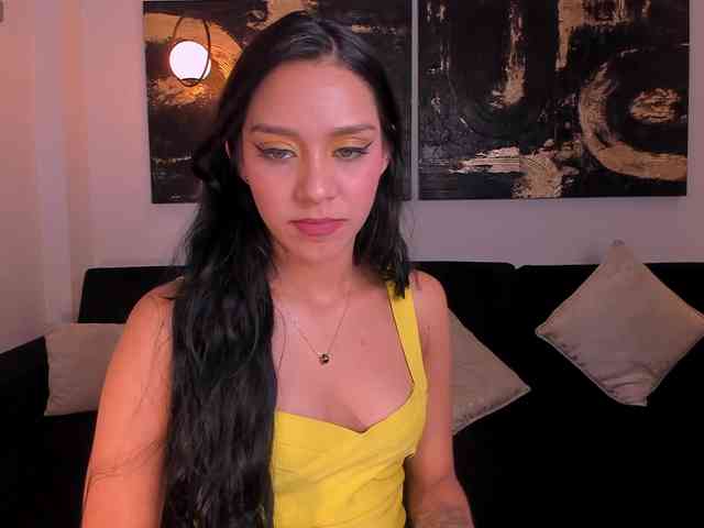 AmaliaCruss webcam