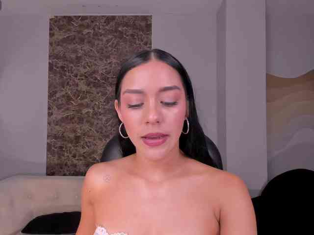 AmaliaCruss webcam