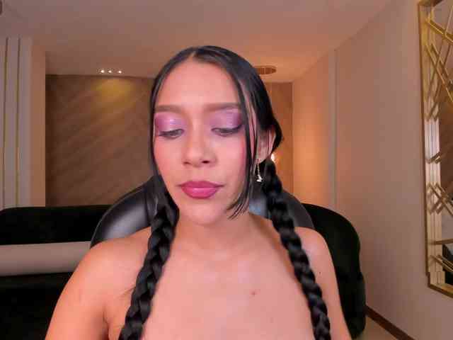 AmaliaCruss webcam