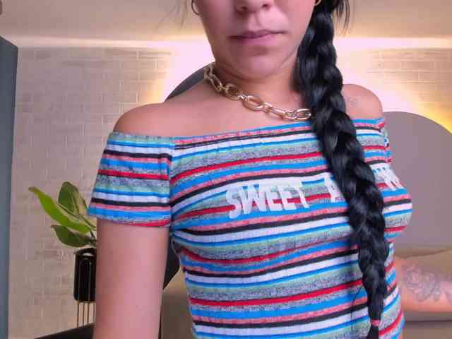AmaliaCruss webcam
