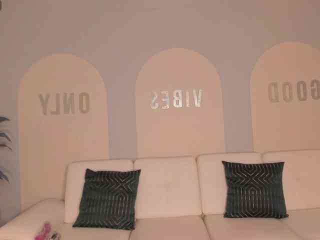 AmaliaCruss webcam