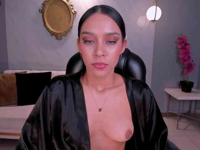 AmaliaCruss webcam