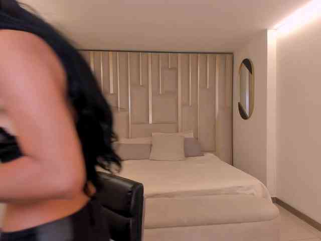 AmaliaCruss webcam