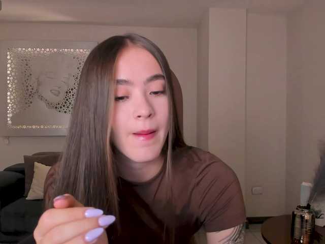 MaiaCollins1's BongaCams show and profile