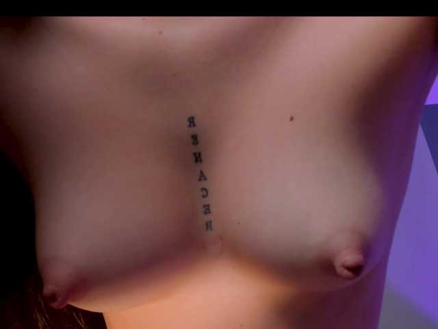 MaiaCollins1's BongaCams show and profile