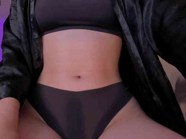 MaiaCollins1 webcam