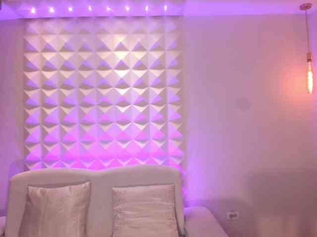 MaiaCollins1 webcam