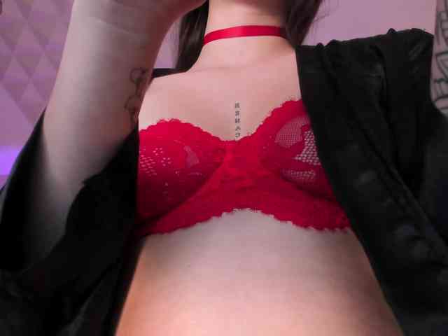 MaiaCollins1 webcam