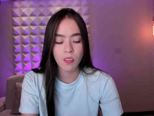 MaiaCollins1 webcam
