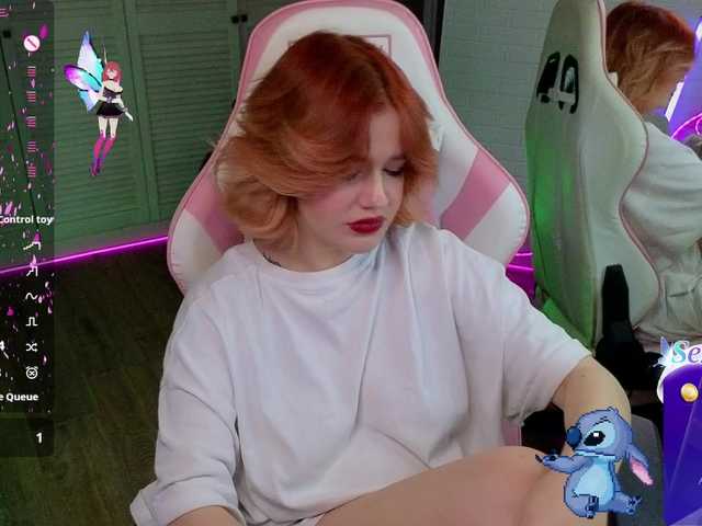 RedVelveten live cam on BongaCams