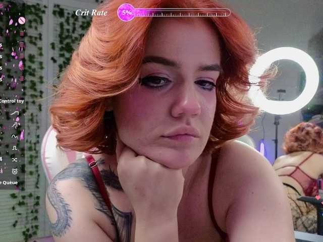 RedVelveten live cam preview