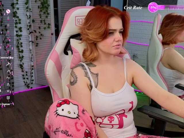 RedVelveten live cam on BongaCams