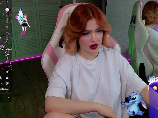 RedVelveten live cam on BongaCams