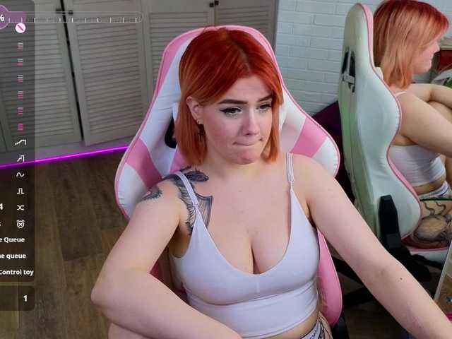 RedVelveten live cam on BongaCams