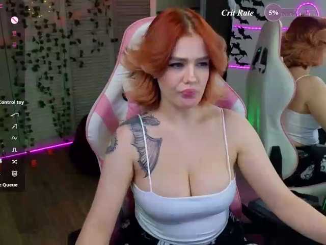 RedVelveten live cam preview