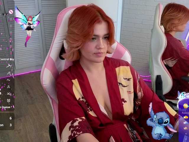 RedVelveten live cam on BongaCams