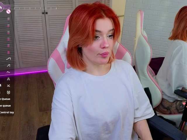 RedVelveten live cam on BongaCams