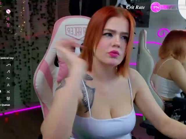 RedVelveten, en vivo ahora en BongaCams
