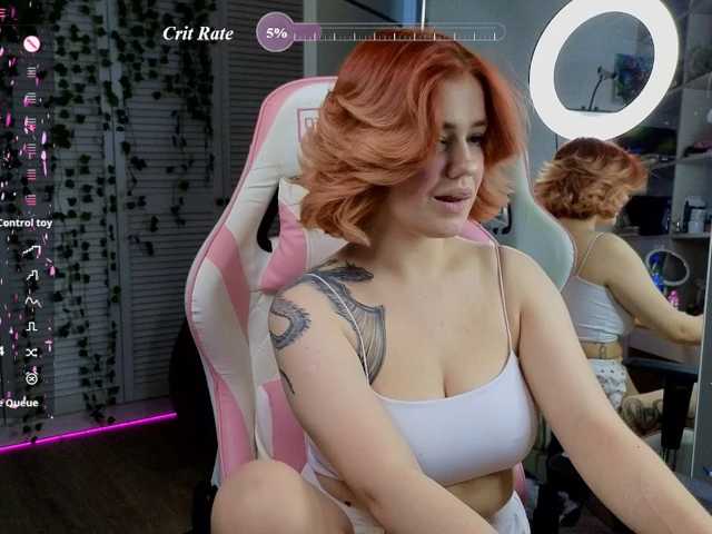 RedVelveten live cam preview