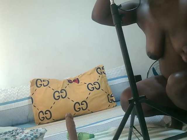 loreen live cam on BongaCams