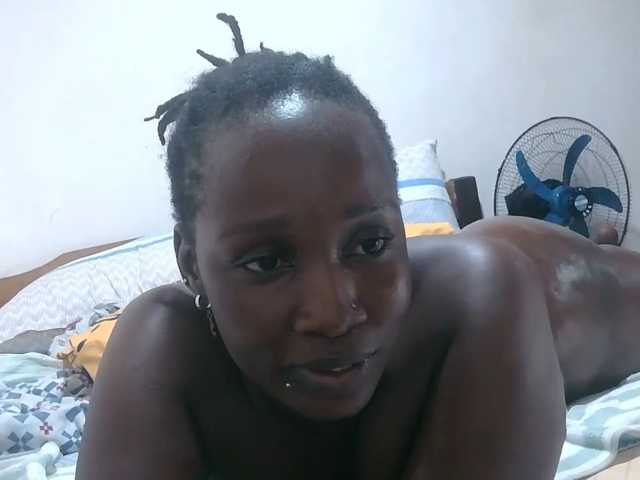 loreen live cam on BongaCams