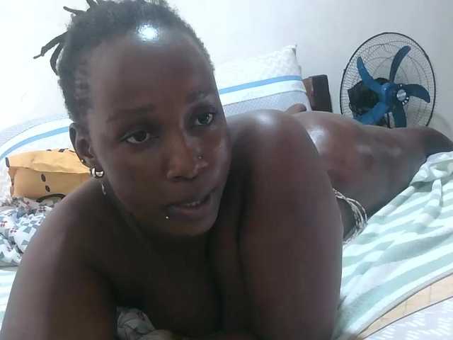 loreen live cam on BongaCams
