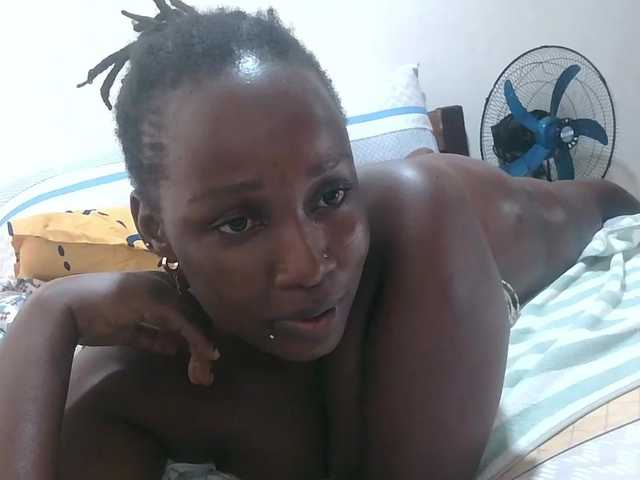 loreen live cam on BongaCams