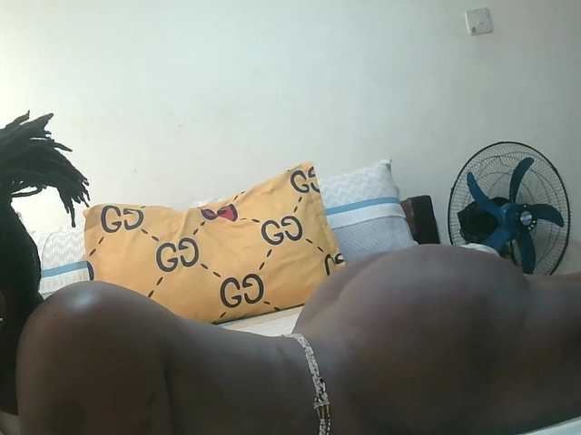 loreen live cam on BongaCams