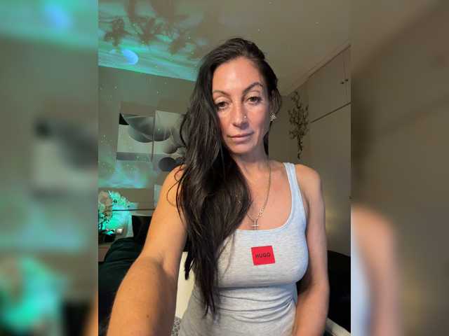 IrinkaGata, live now on BongaCams