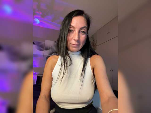IrinkaGata, live now on BongaCams