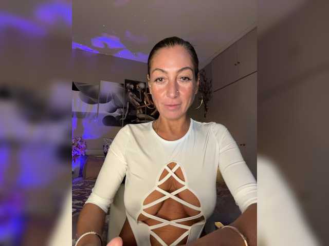 IrinkaGata live cam preview